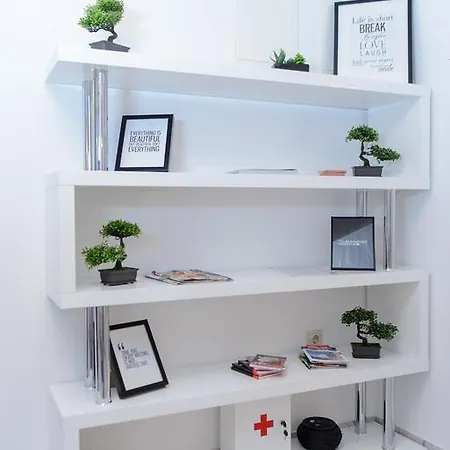 Ema Apartment *