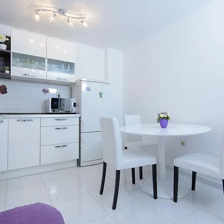 Ema 杜布罗夫尼克